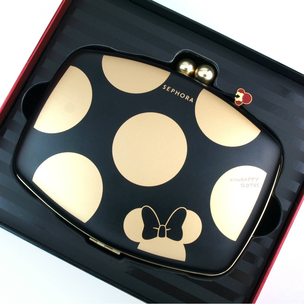 SEPHORA x DISNEY | Minnie's World in Color Eyeshadow Palette Review - Picture 3 of 12